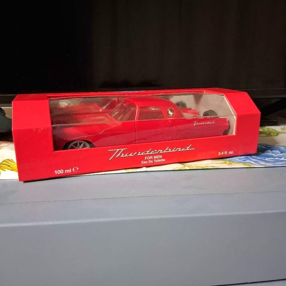 FORD THUNDERBIRD Collector's Edition BRAND-NEW w/tags
